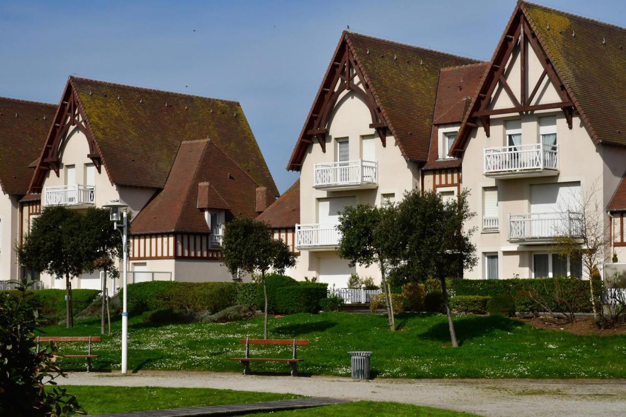 Appartement, Duplex A 500M De La Mer Avec Balcon Courseulles-sur-Mer Bagian luar foto